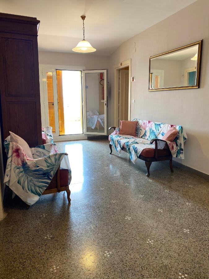 Hotel Ines Варацце Экстерьер фото